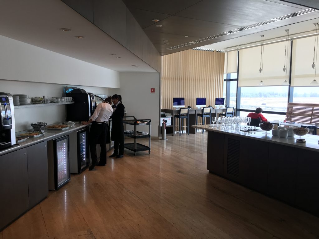 Santiago Airport business lounge