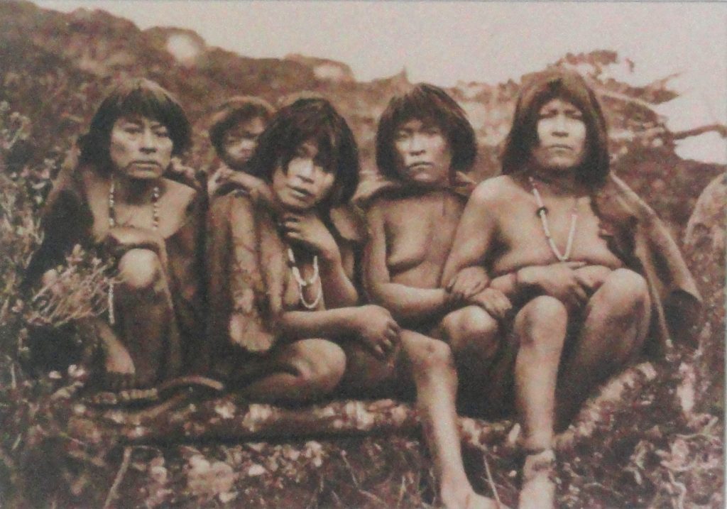 Yamana children.