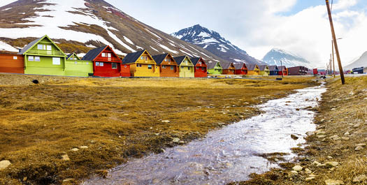 Disembarkation in Longyearbyen and Fly Paris